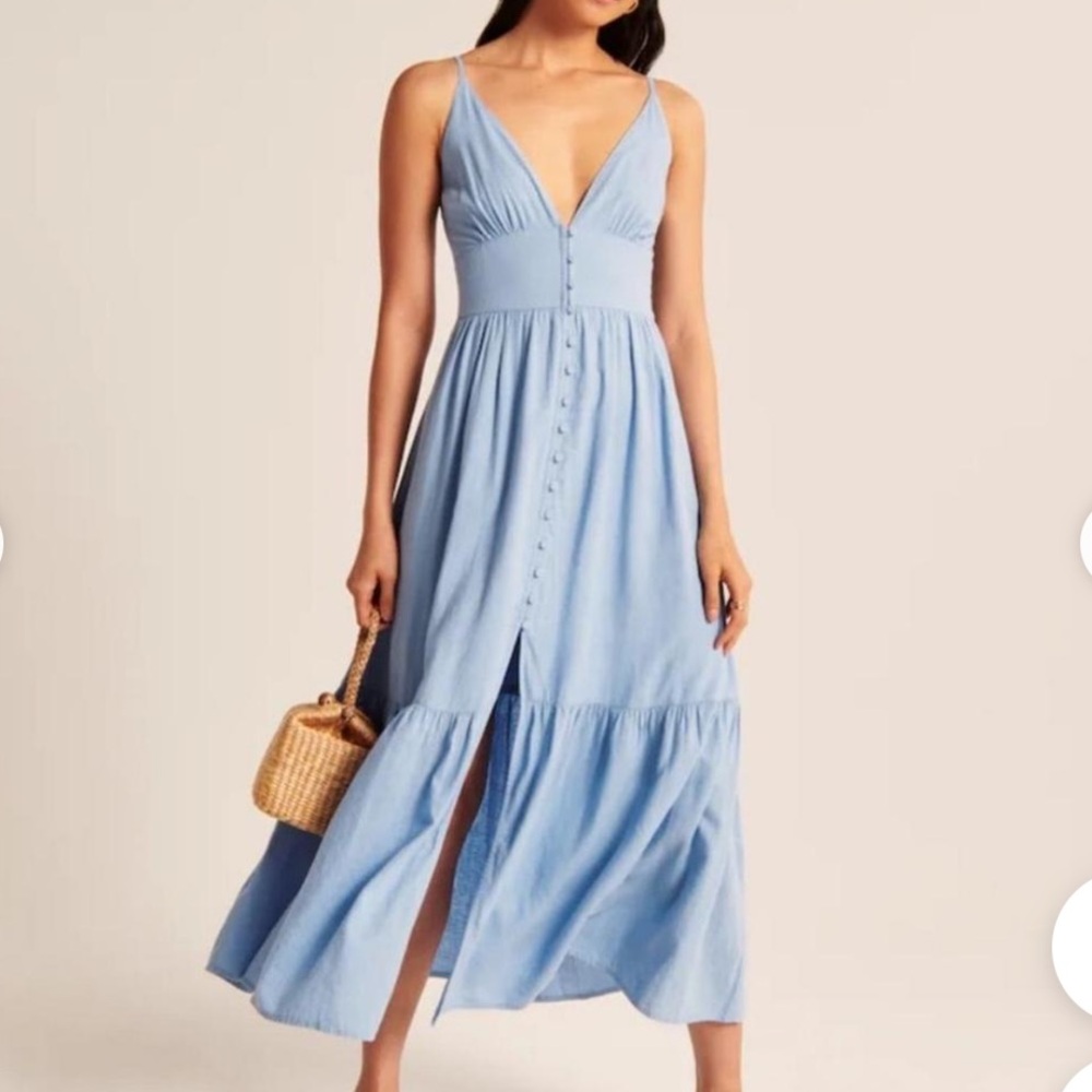 Blue midi dress with buttons